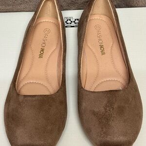Fashion Nova Women's Brown Suede Flats